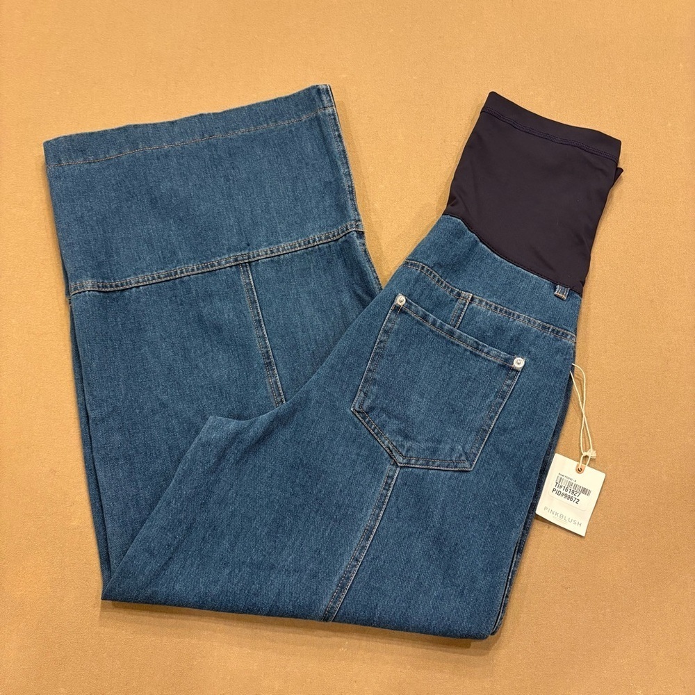Pinkblush Maternity Wide Leg Cropped Jeans Size Small NWT